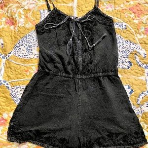 ANTHROPOLOGY embroidered romper